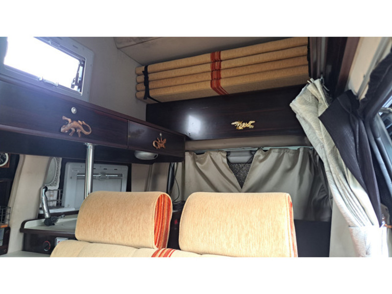 BONGO VAN