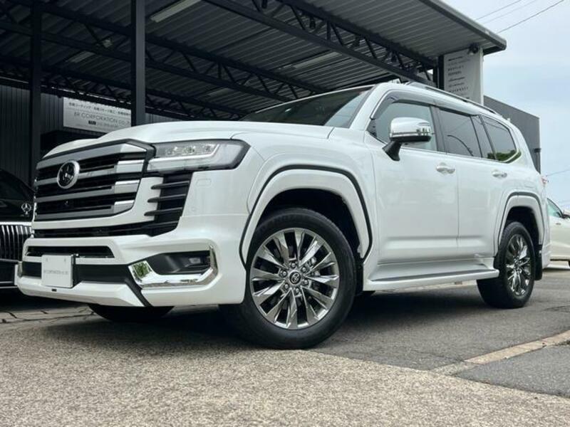 LAND CRUISER