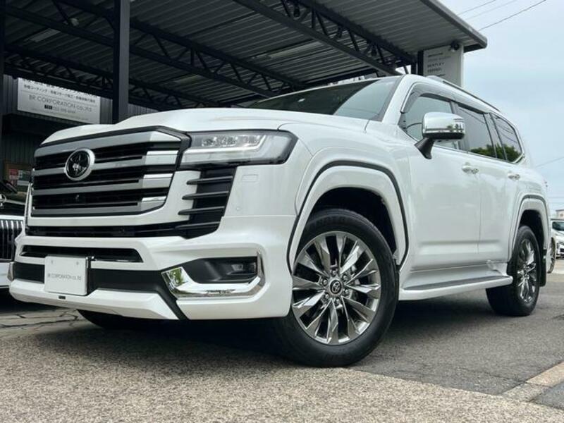 LAND CRUISER