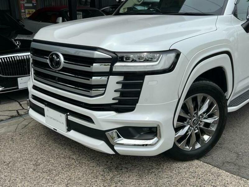 LAND CRUISER