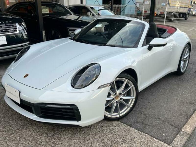 911