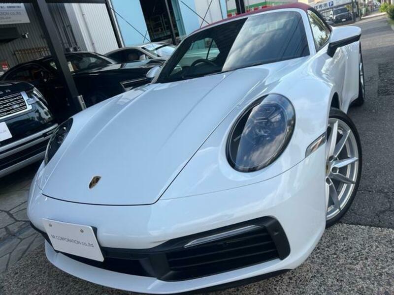 911