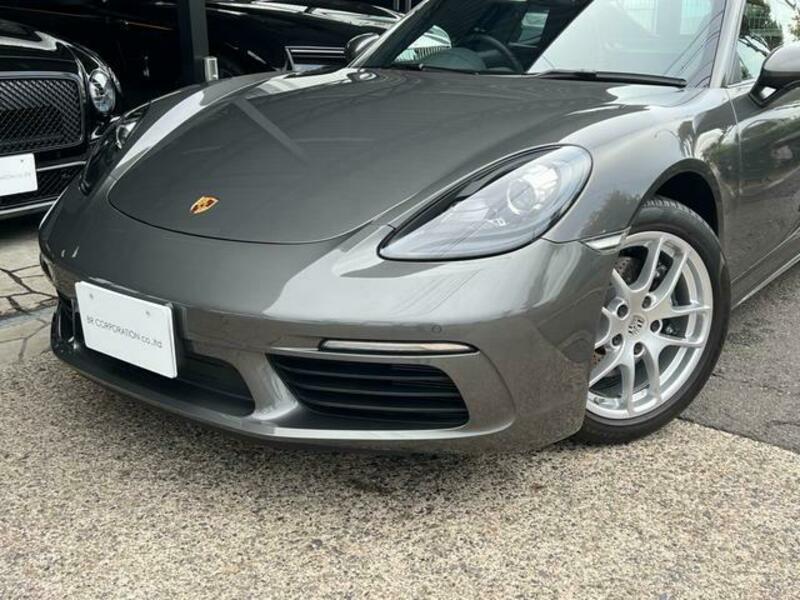 718 CAYMAN