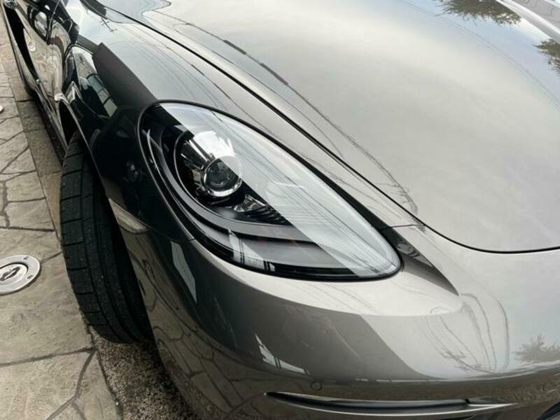 718 CAYMAN