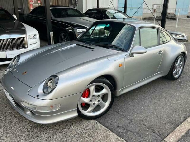 911