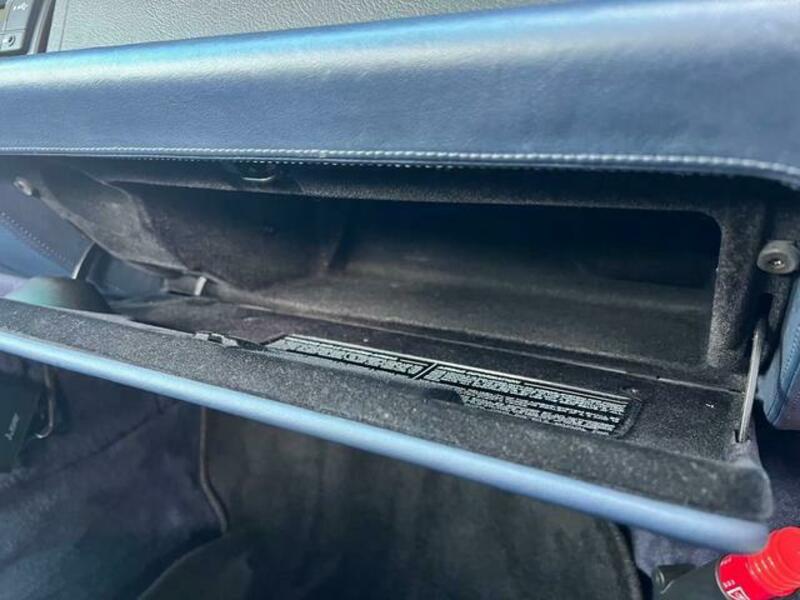 911