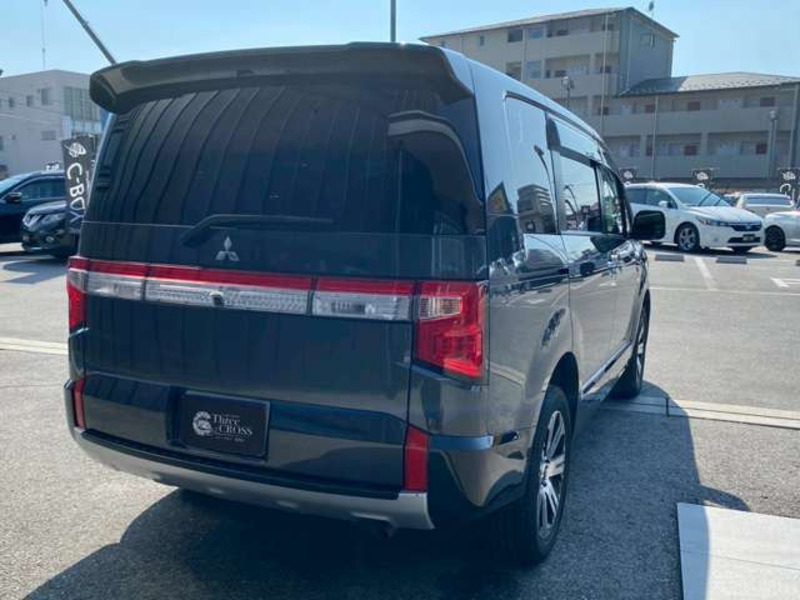 DELICA D5
