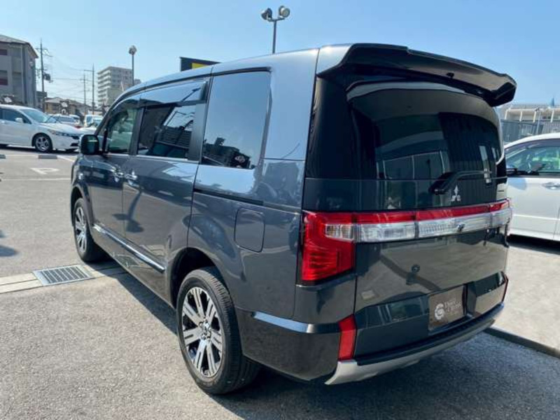 DELICA D5
