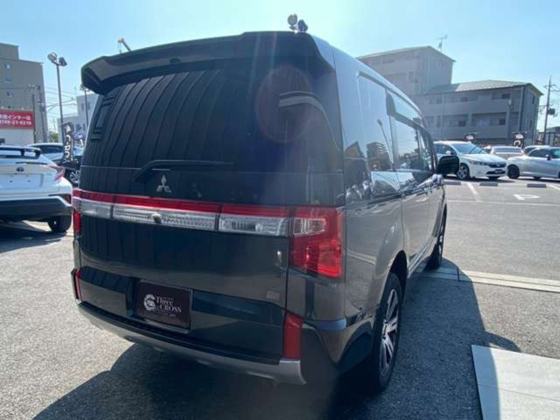 DELICA D5