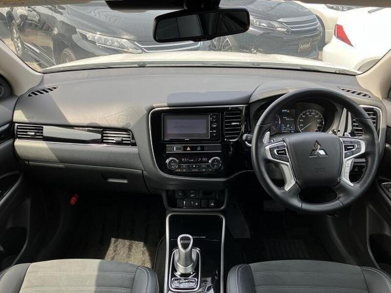 OUTLANDER PHEV