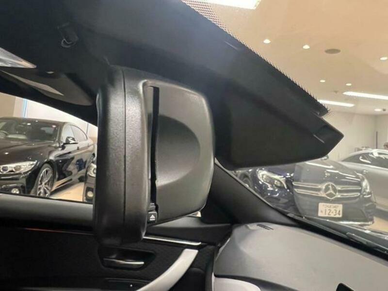 4 SERIES