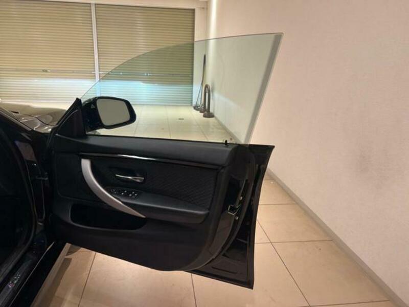 4 SERIES