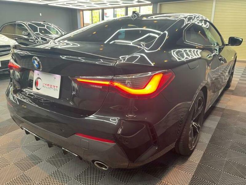 4 SERIES