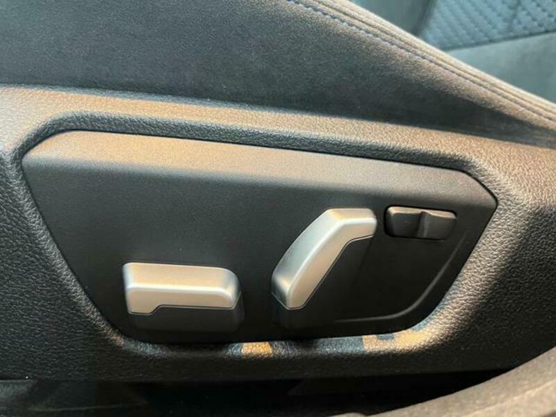 4 SERIES