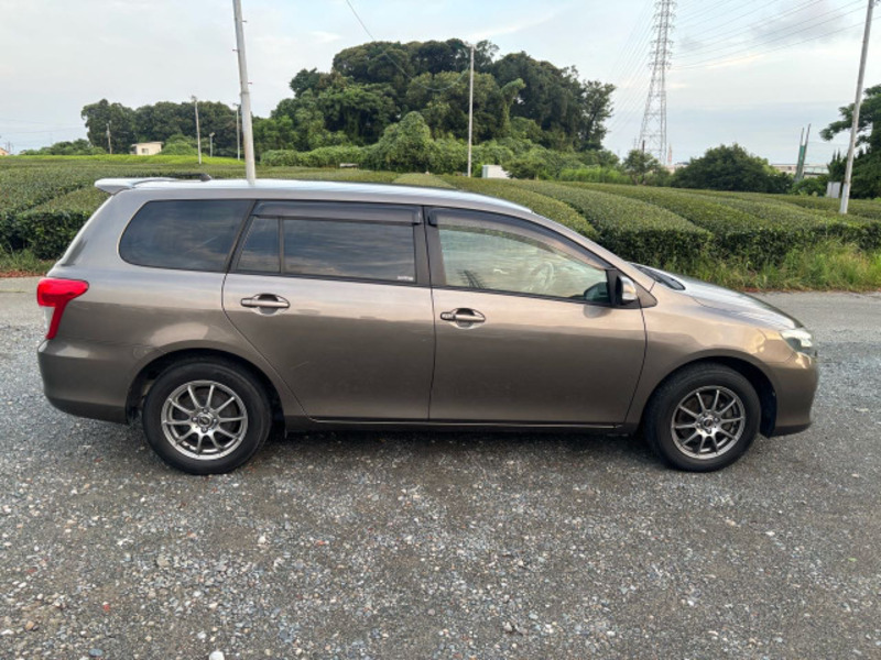 COROLLA FIELDER