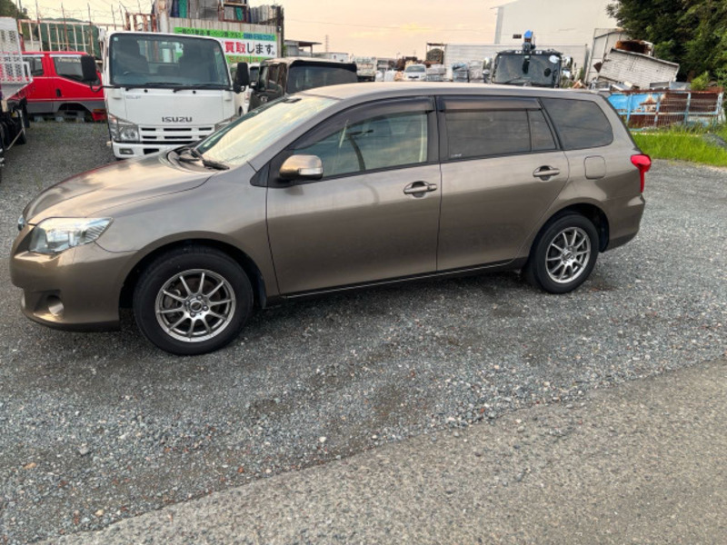 COROLLA FIELDER