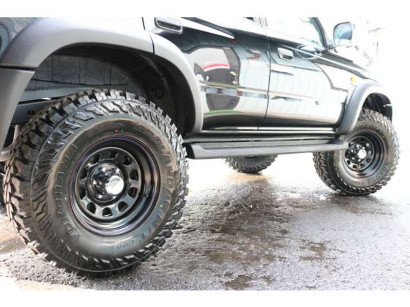 HILUX SURF