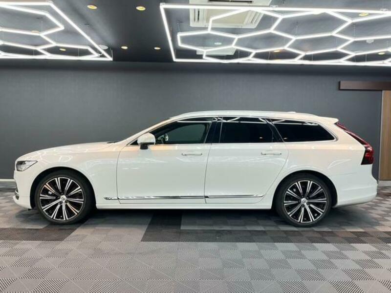 V90