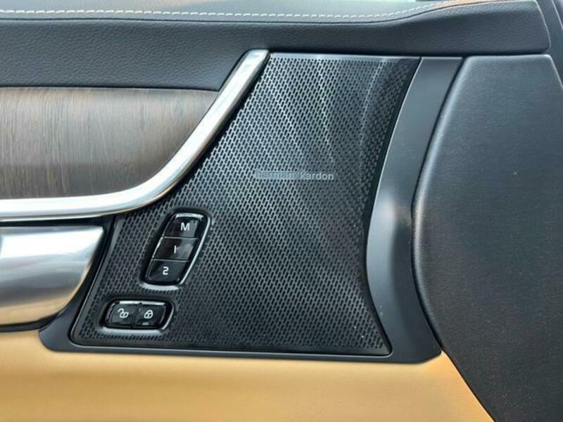 V90