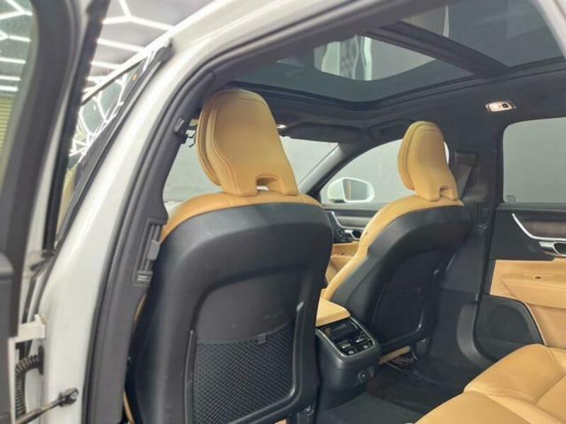 V90