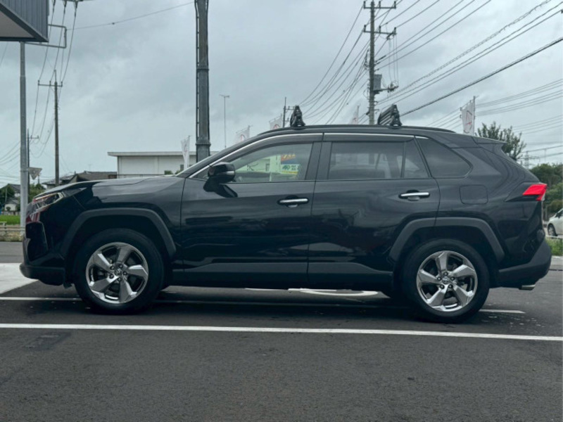 RAV4