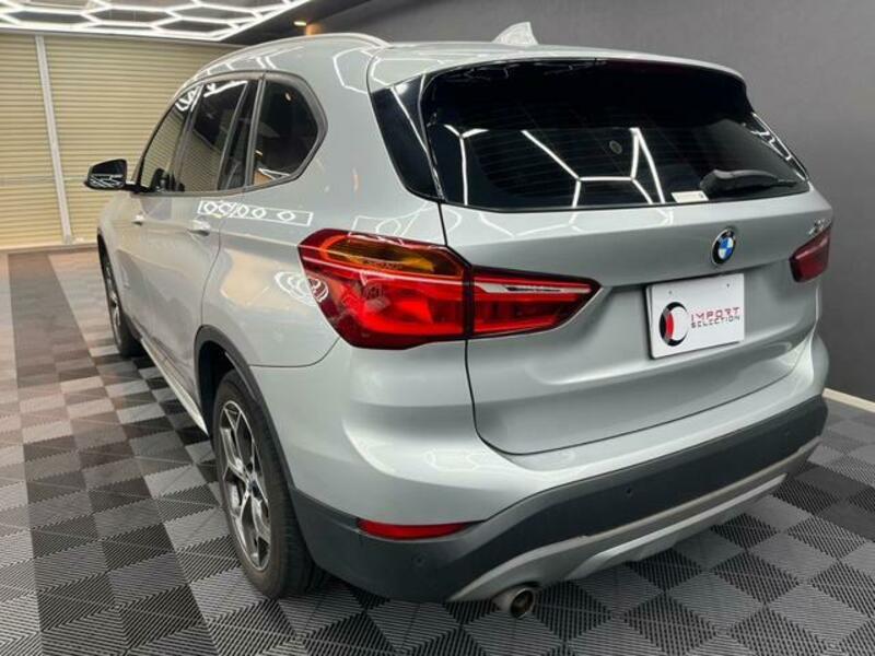 X1