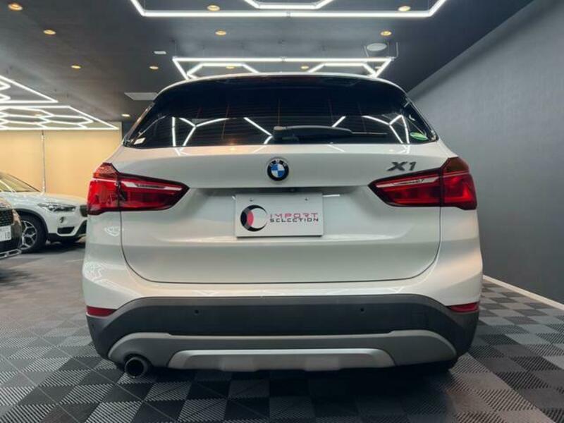 X1