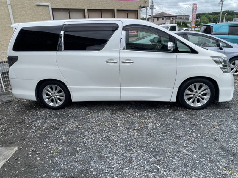 VELLFIRE