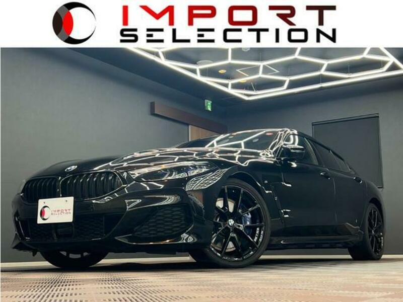 BMW 8 SERIES