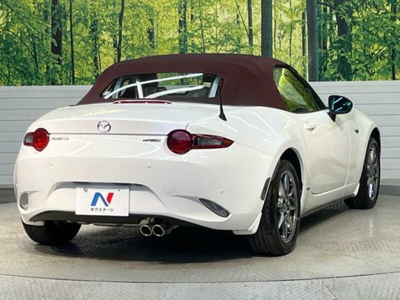 ROADSTER