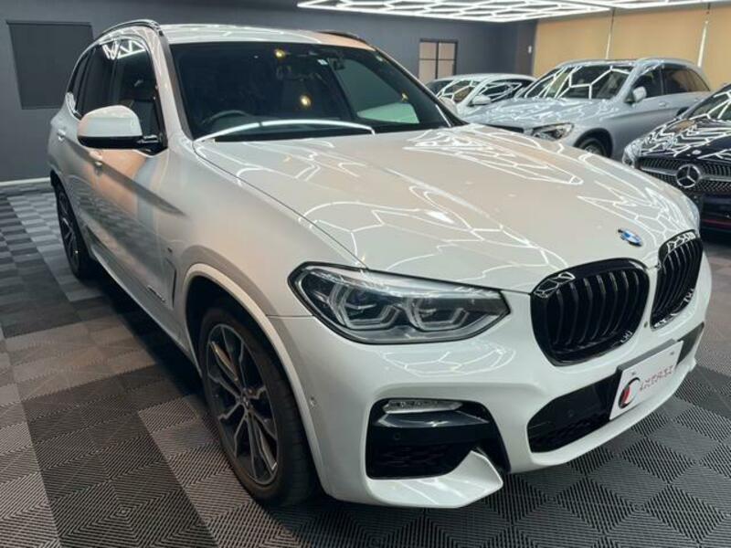 X3