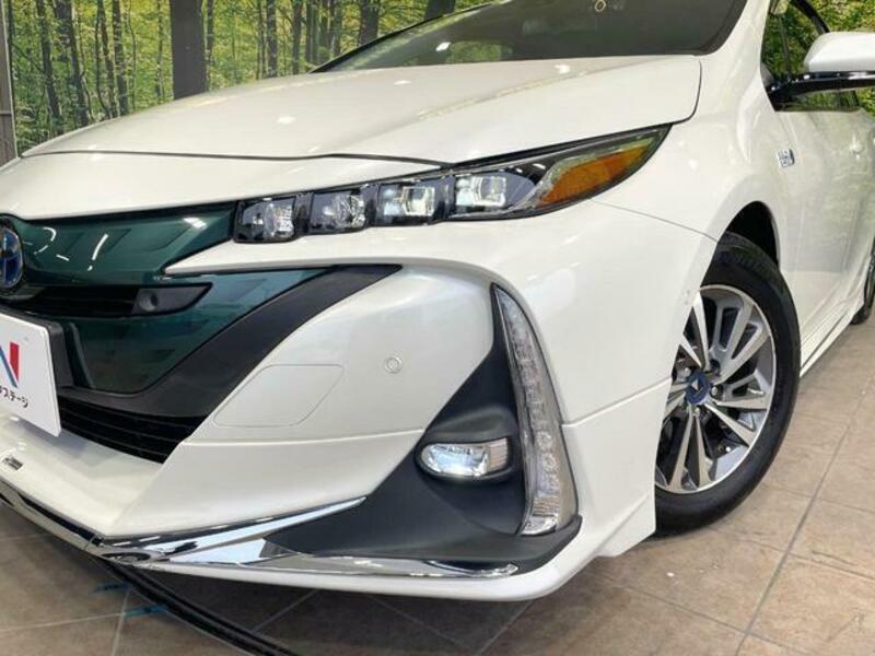 PRIUS PHV