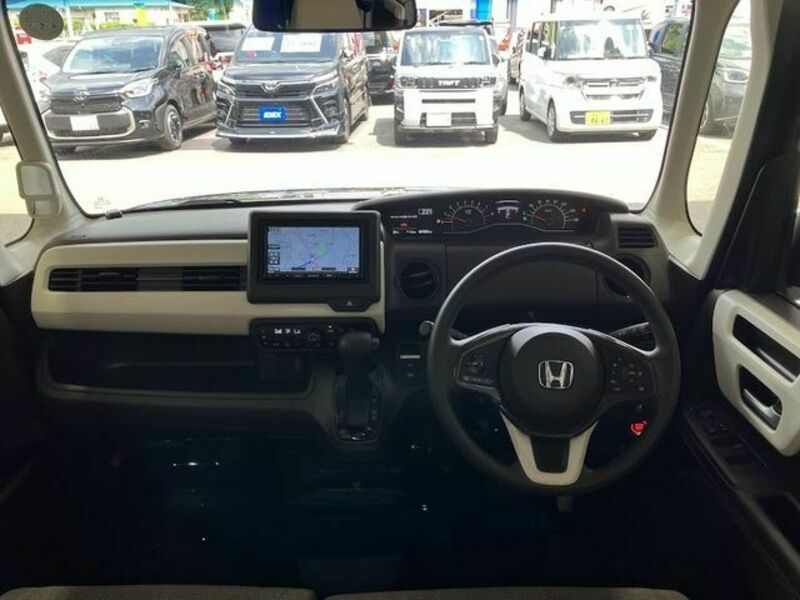 N BOX