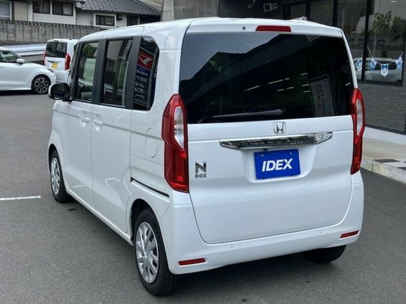 N BOX
