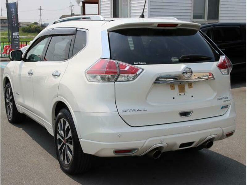 X-TRAIL