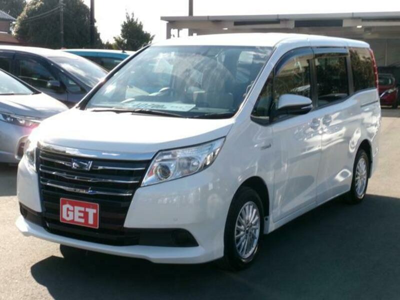 TOYOTA NOAH
