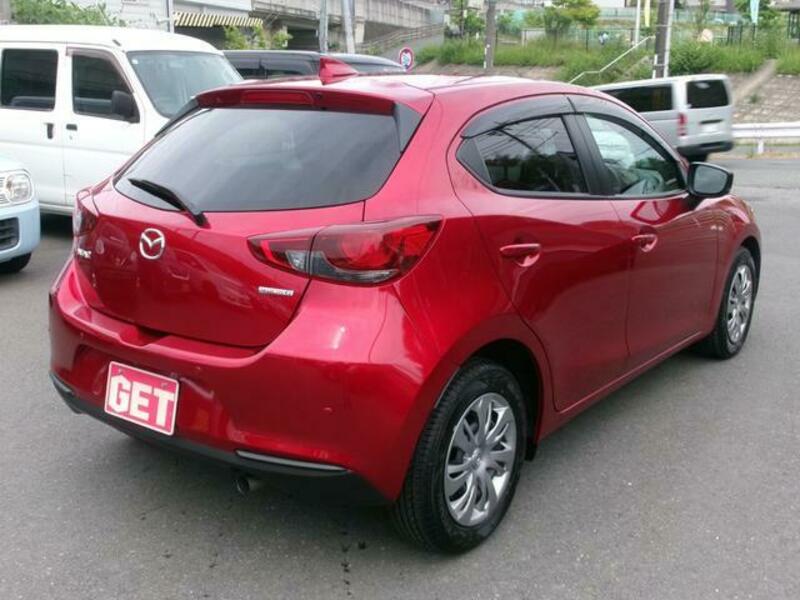 MAZDA2