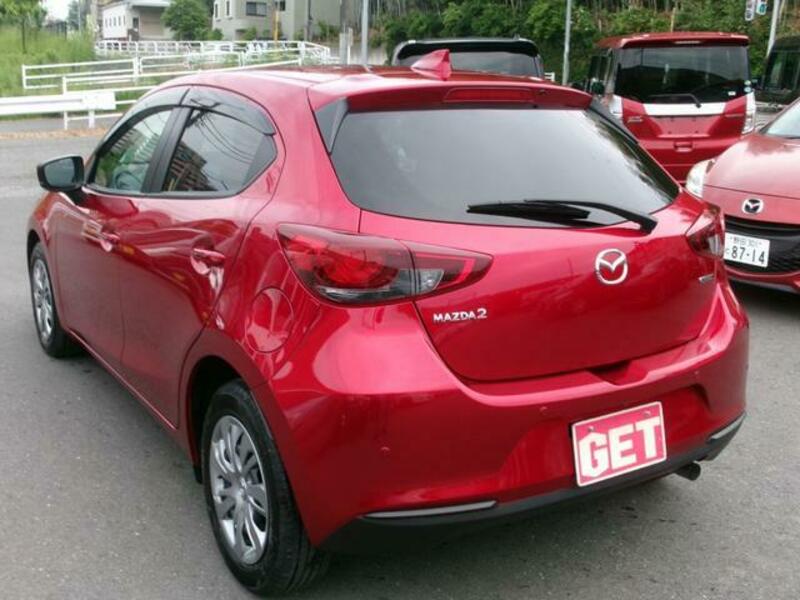 MAZDA2