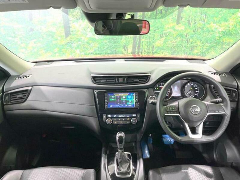 X-TRAIL