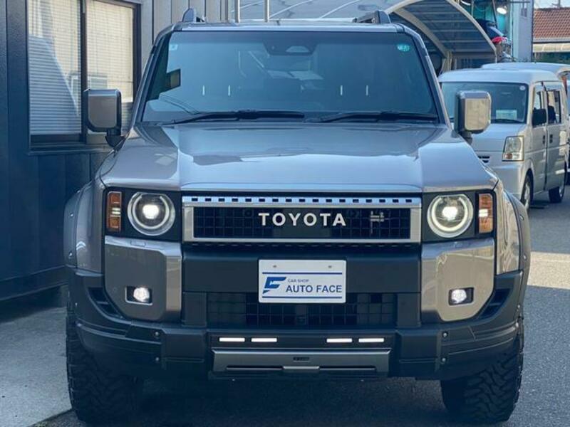 LAND CRUISER 250