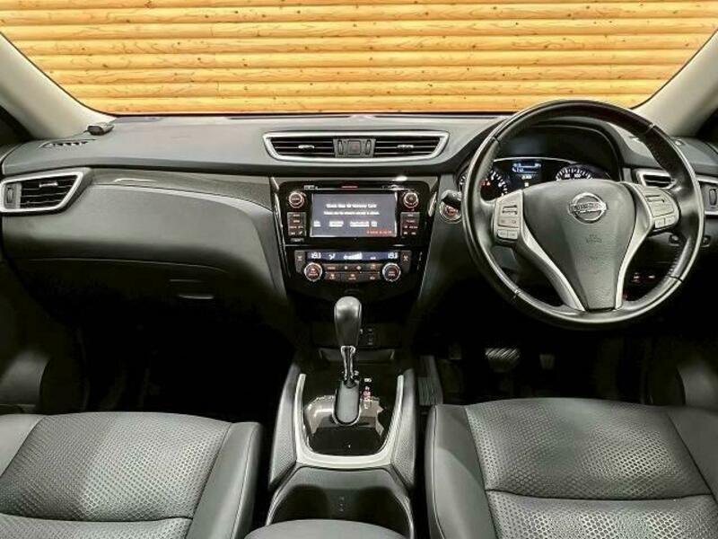X-TRAIL