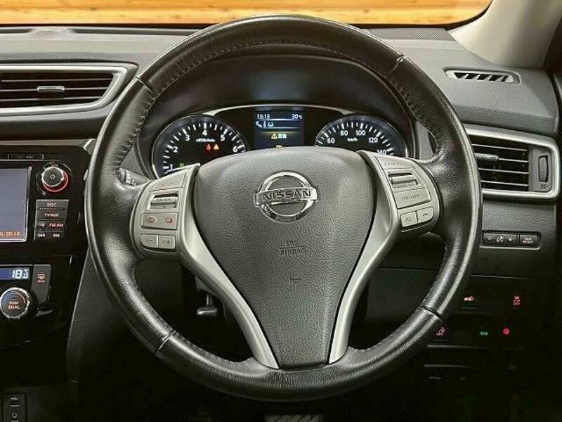 X-TRAIL