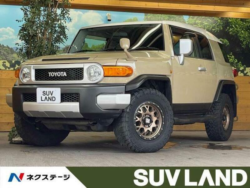 TOYOTA FJ CRUISER