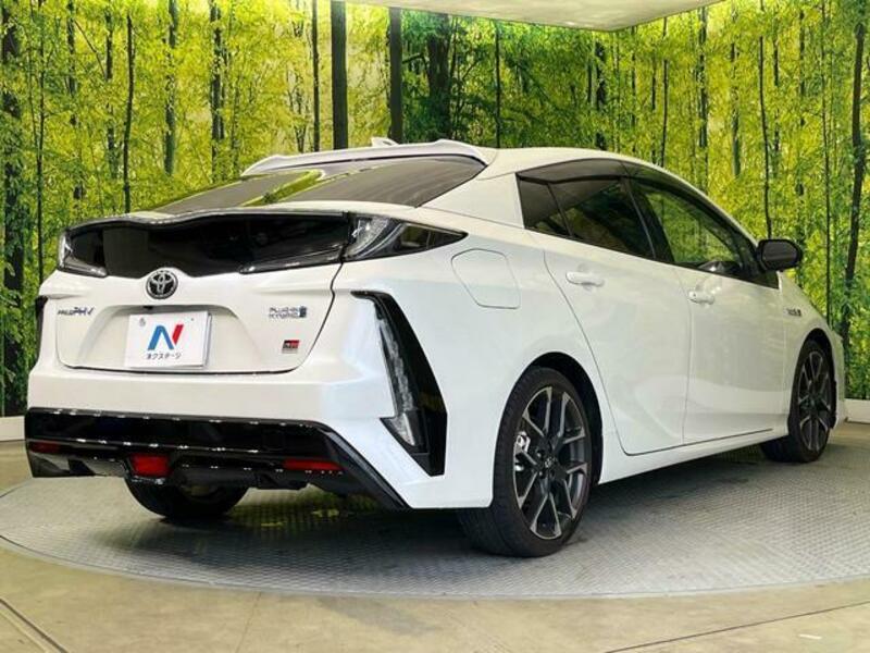 PRIUS PHV