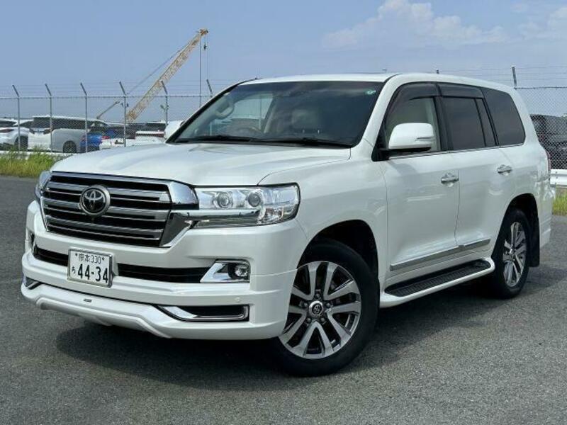 LAND CRUISER