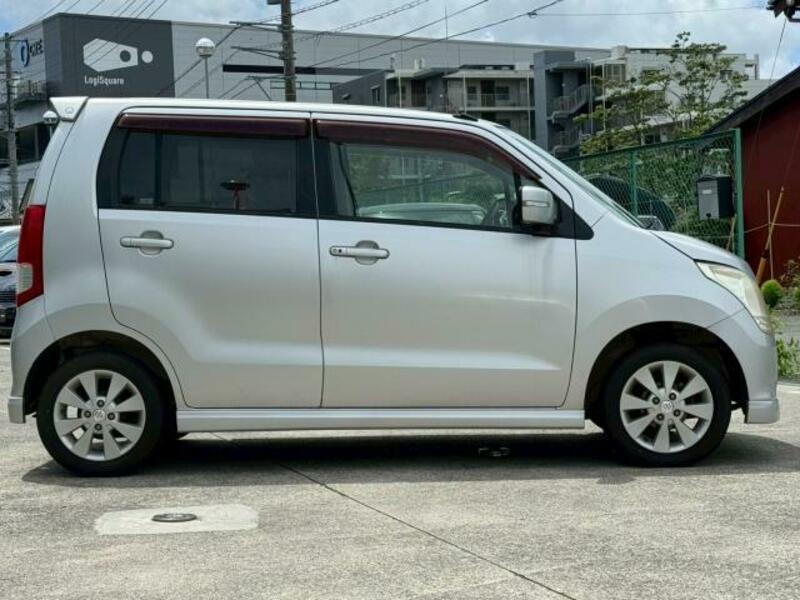 WAGON R