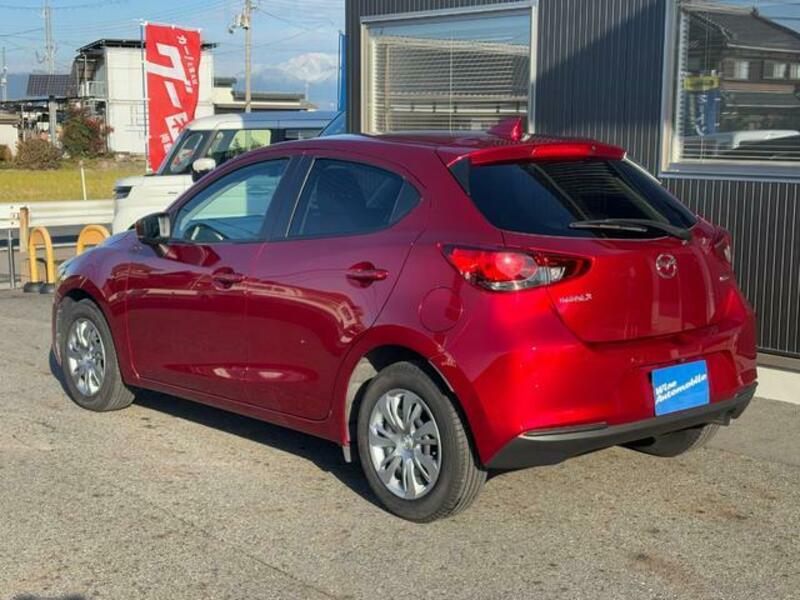 MAZDA2