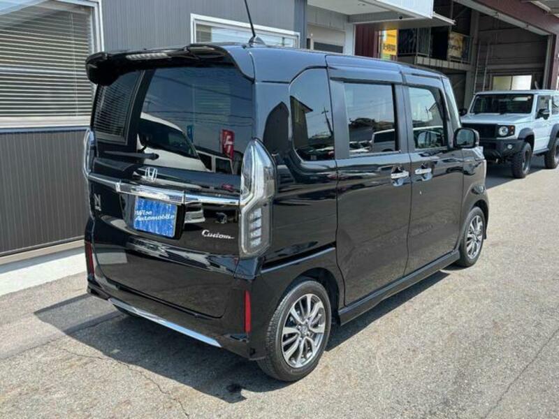 N BOX CUSTOM