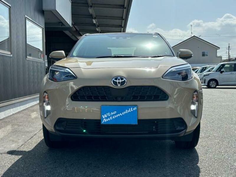 YARIS CROSS