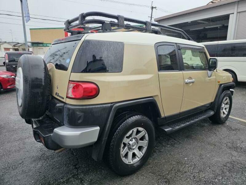 FJ CRUISER